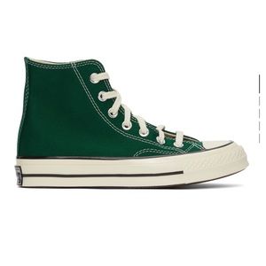 Green high top converse 7.5